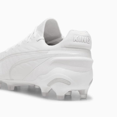 PUMA KING ULTIMATE FG/AG Football Boots