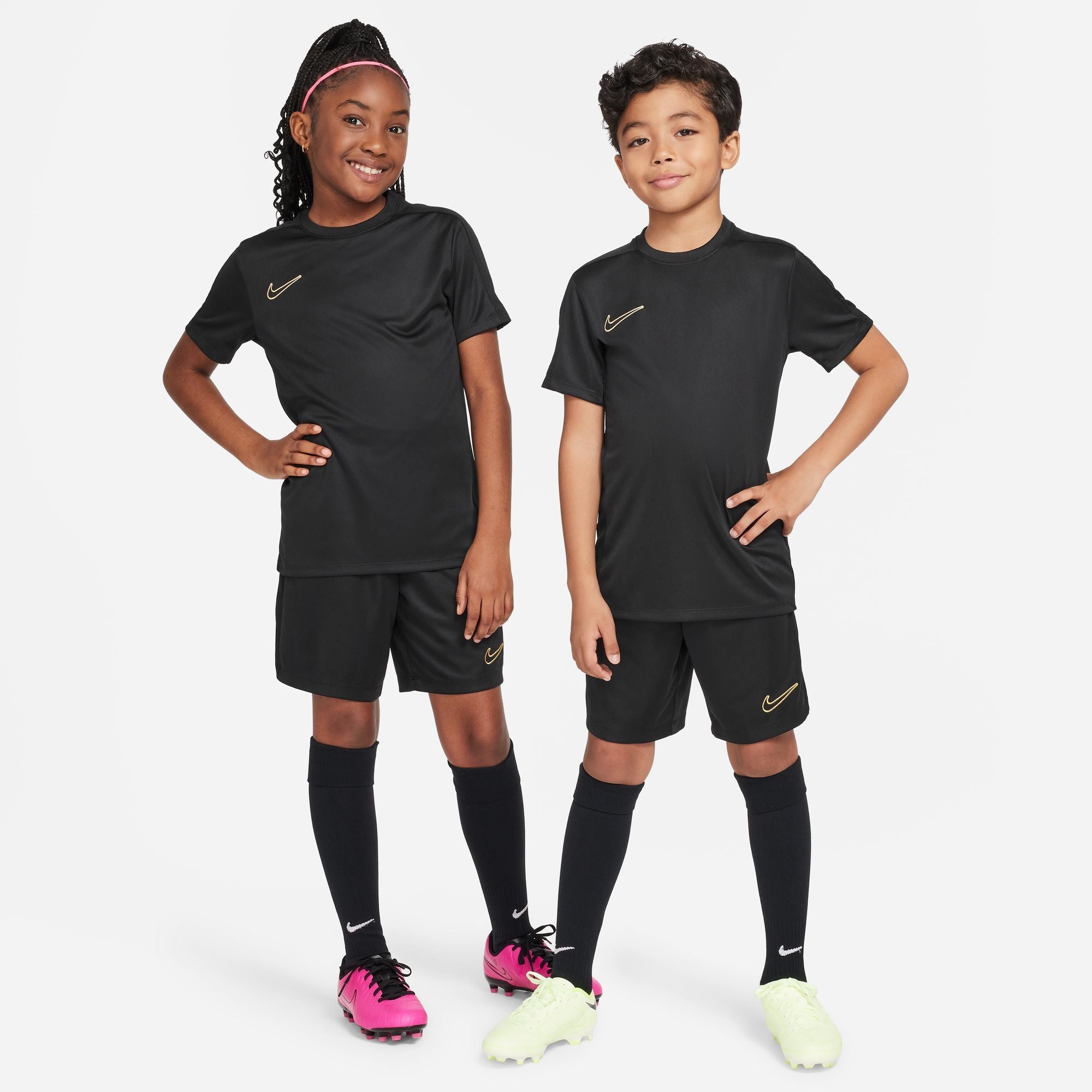 Nike kids hot sale soccer