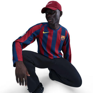 Nike Football Reissues Ronaldinho's Iconic FC Barcelona 05/06 Home Jersey