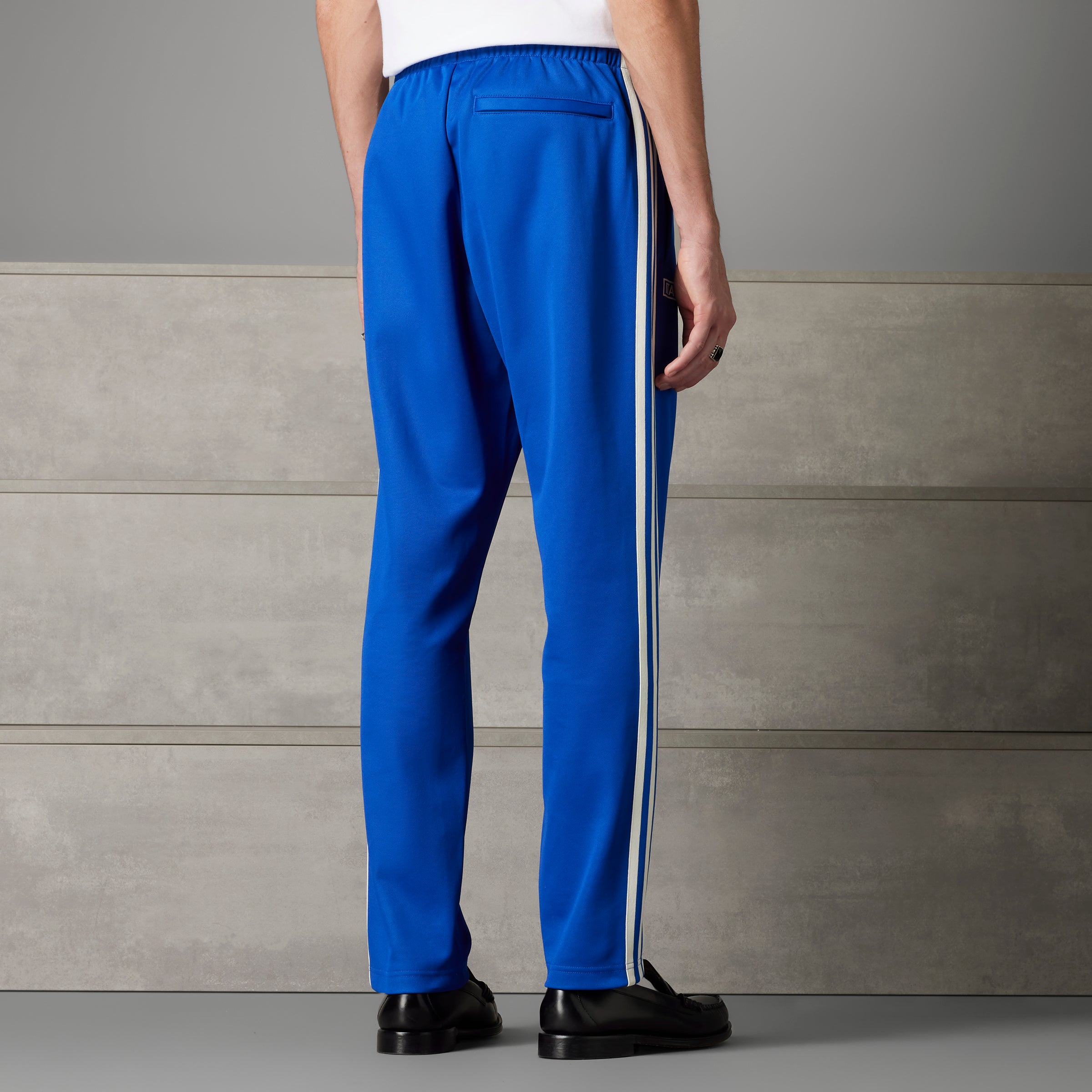 adidas: Blue Pants now up to −77% | Stylight