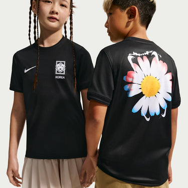 Korea x PEACEMINUSONE Big Kids' Short-Sleeve Soccer Top